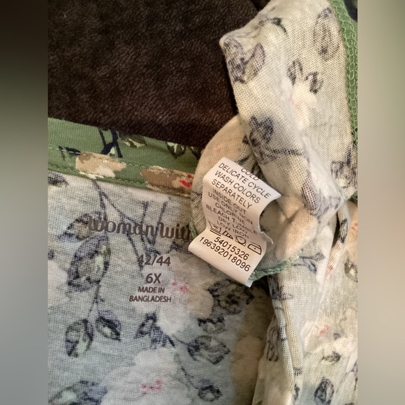 Woman Within Plus Size 6X/42-44 Multicolor Floral V-Neck Tunic Top - Picture 8 of 9